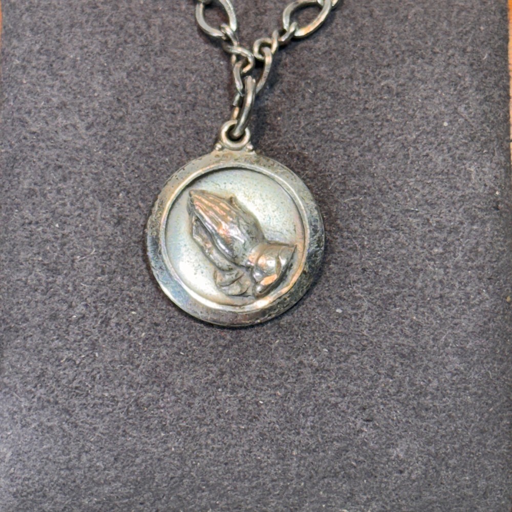 Hayward Sterling Praying Hands Pendant .925 Bracelet Good Serenity Prayer